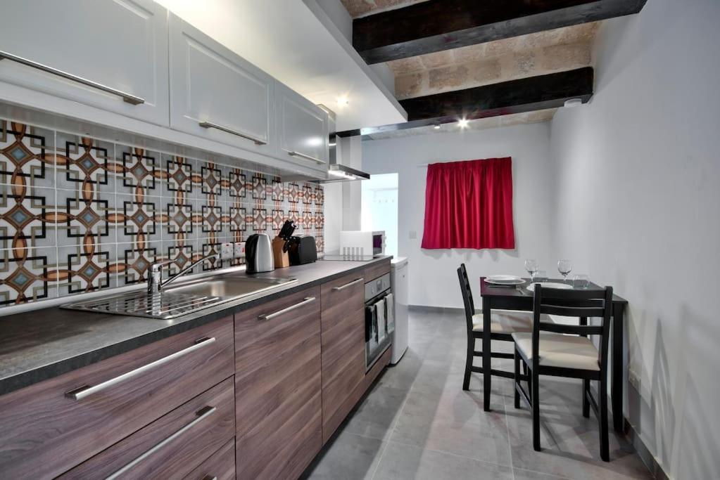 Vallettastay Old Lodge Apartment 7 Luaran gambar